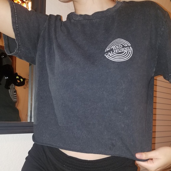 Brandy Melville blackwash aleena “red california” - Picture 3 of 3